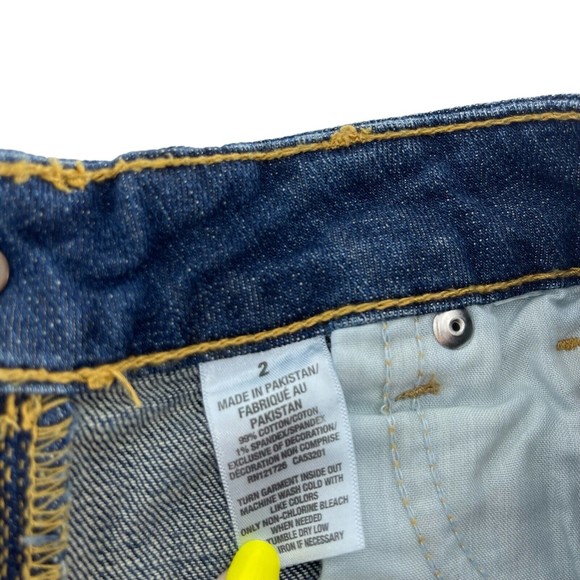 Aeropostale Womens Midi Cuffed Distressed Denim Blue Jean Shorts Size 2 - Picture 4 of 4